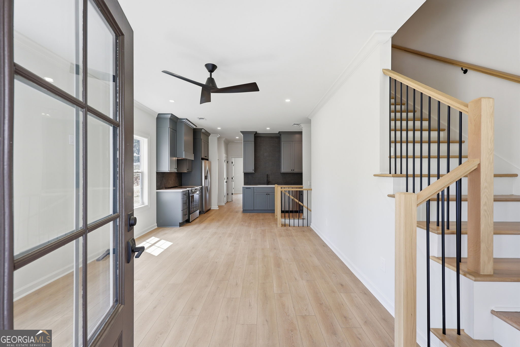 1121 Riverside Terrace Property Photo 1