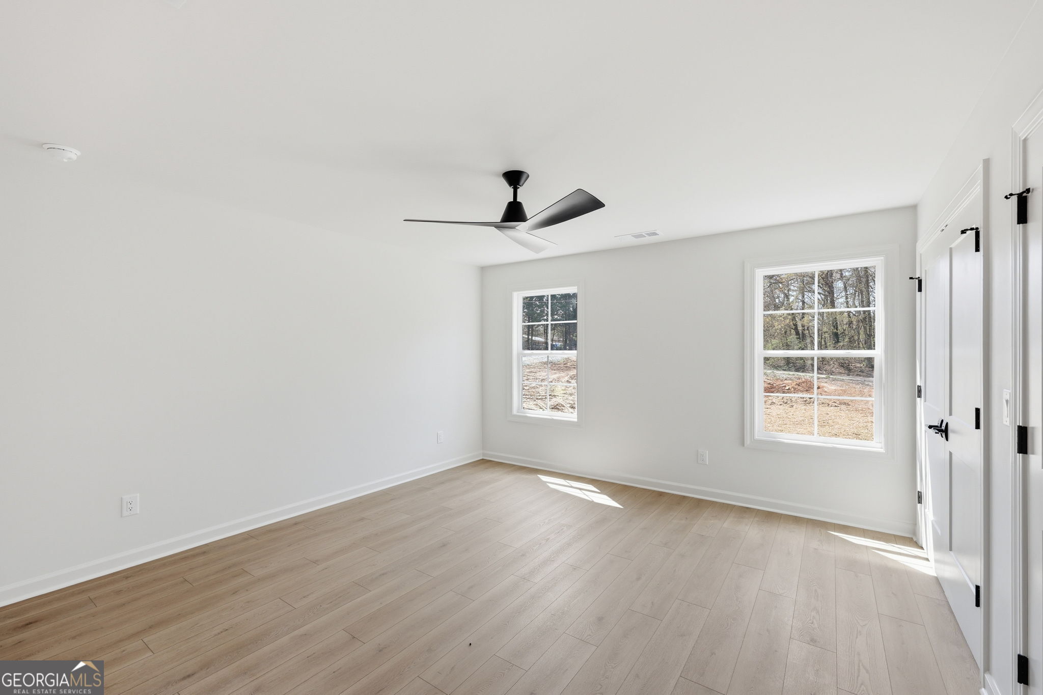 1121 Riverside Terrace Property Photo 21