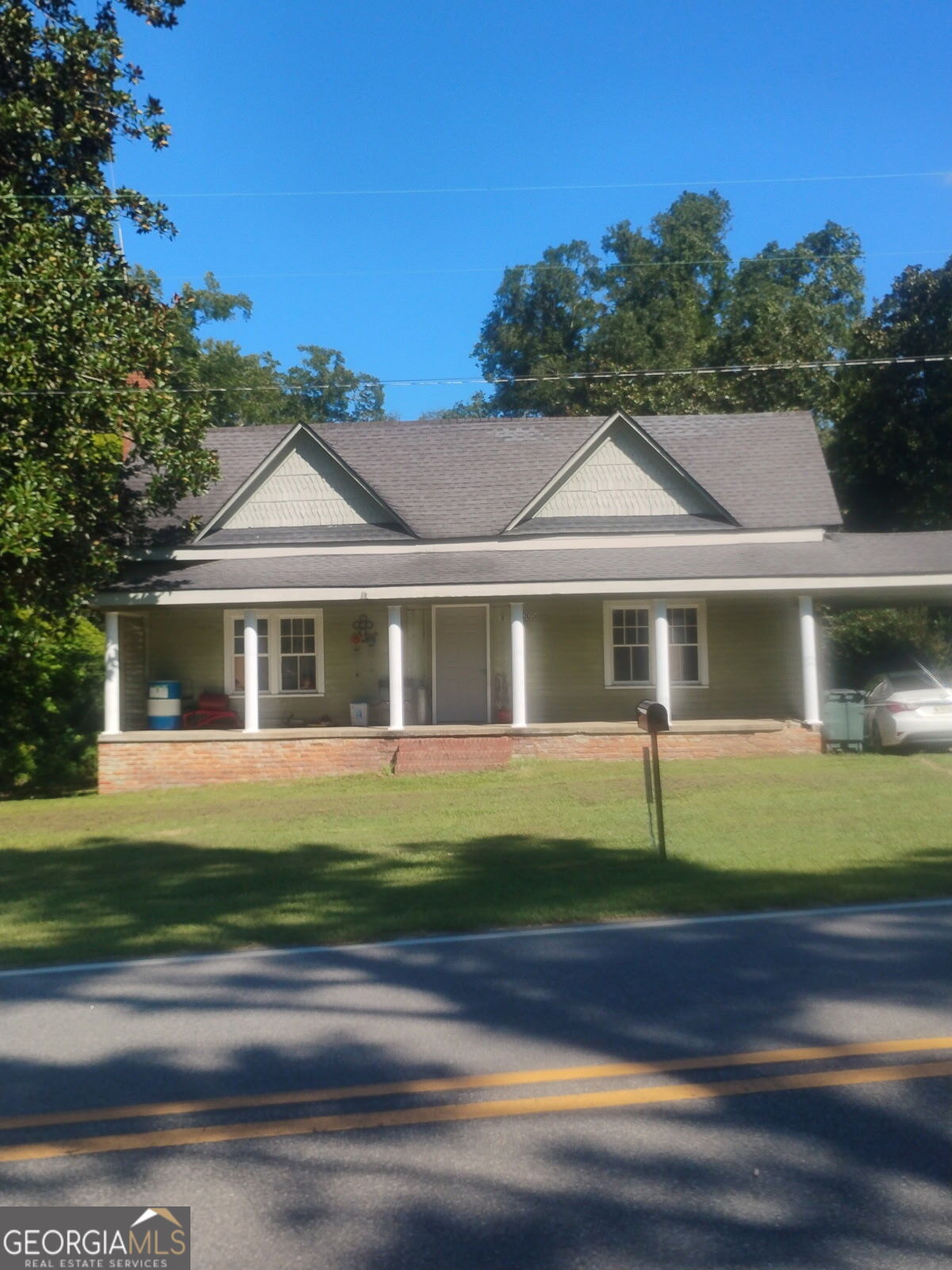 2005 Thairdell Road Property Photo 2