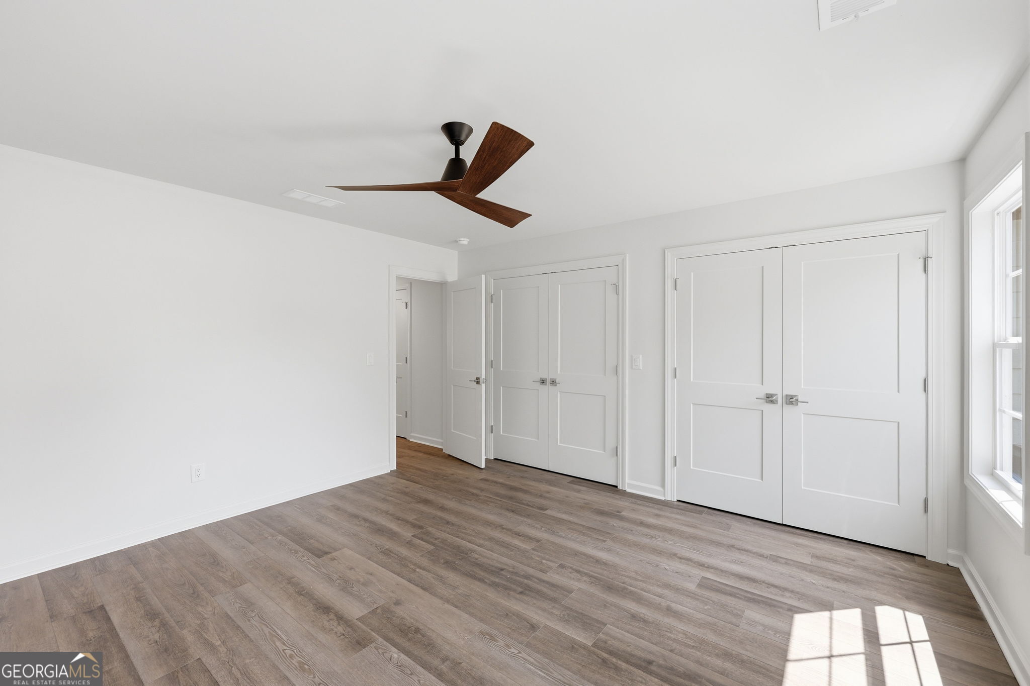 1123 Riverside Terrace Property Photo 21