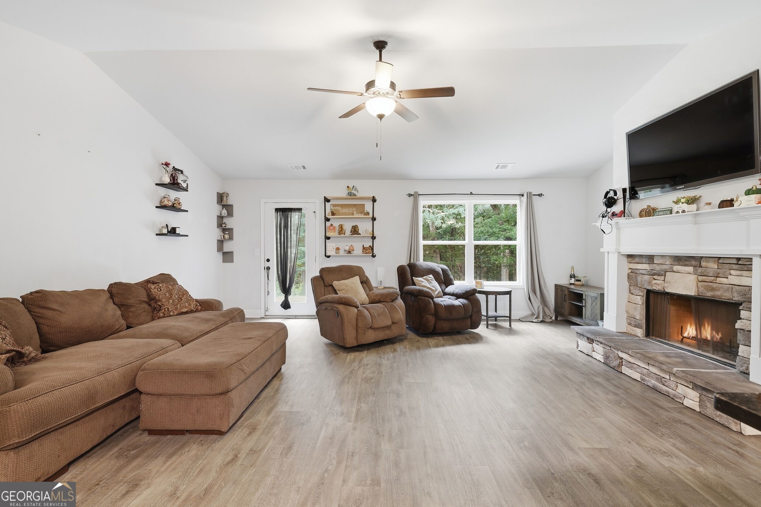 122 Pecan Street Property Photo 6