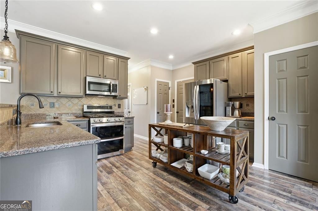 5437 Blue Cedar Drive Property Photo 18