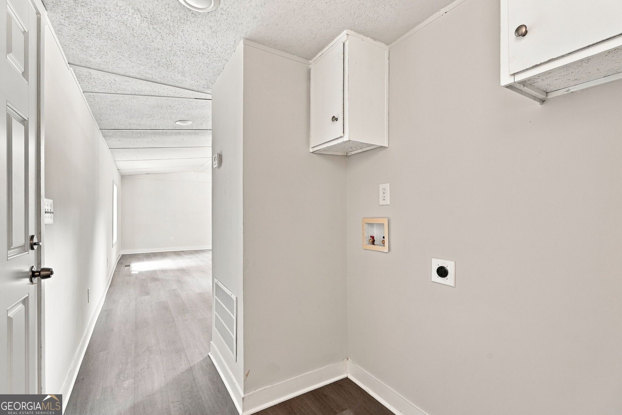 61 Brett Lane Property Photo 17