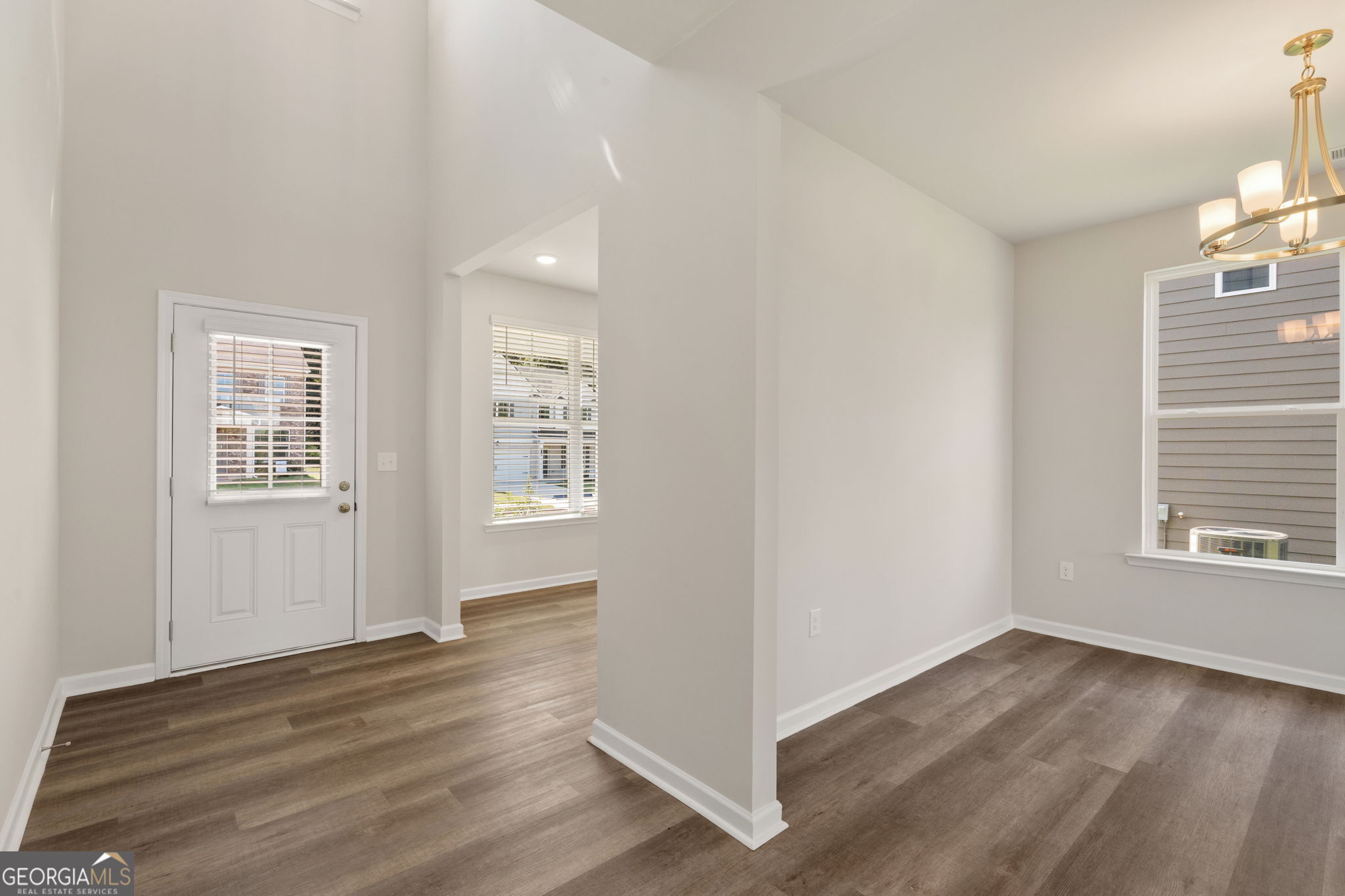 8134 Pine Ridge Road Property Photo 4