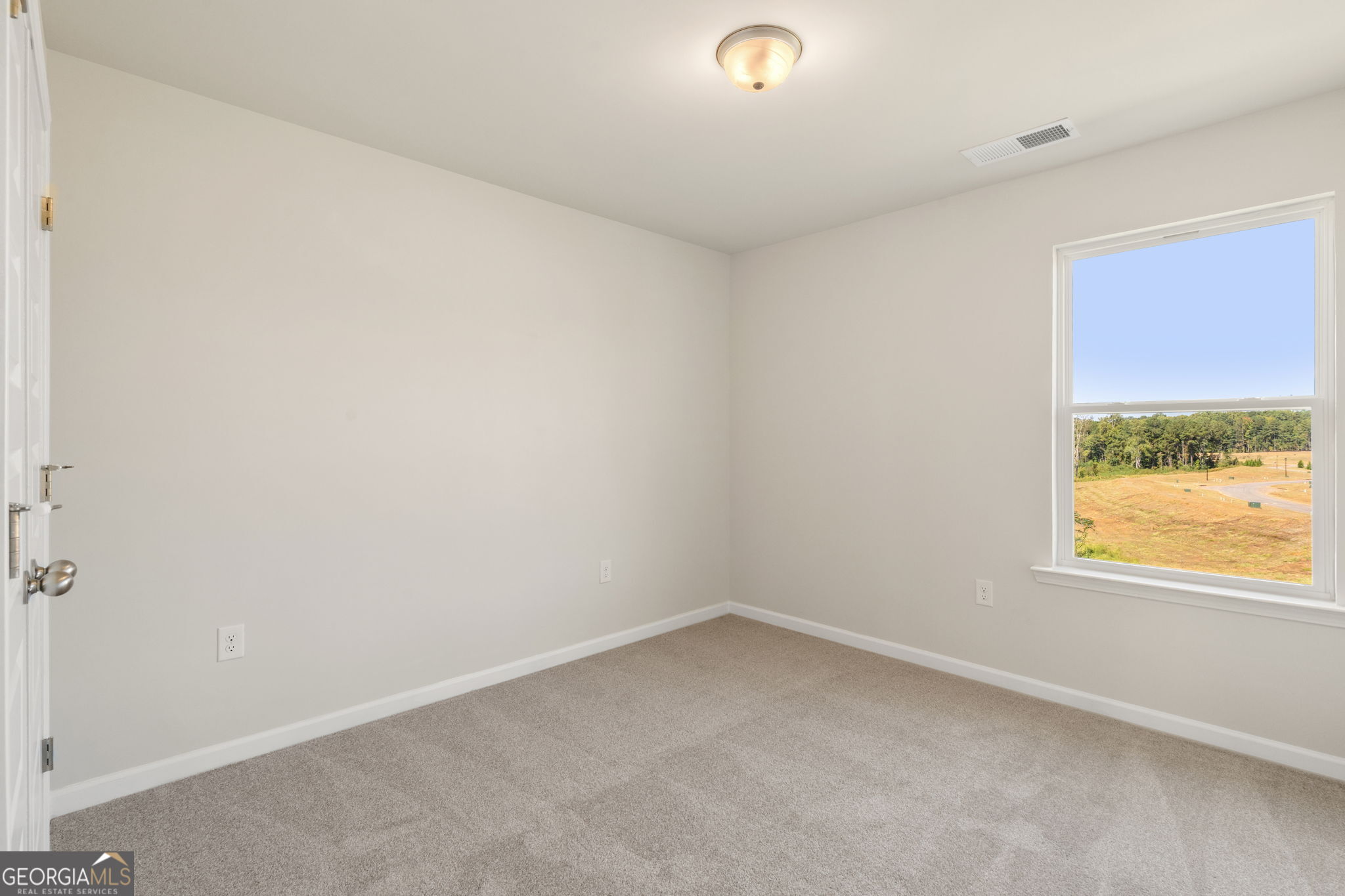 8134 Pine Ridge Road Property Photo 15