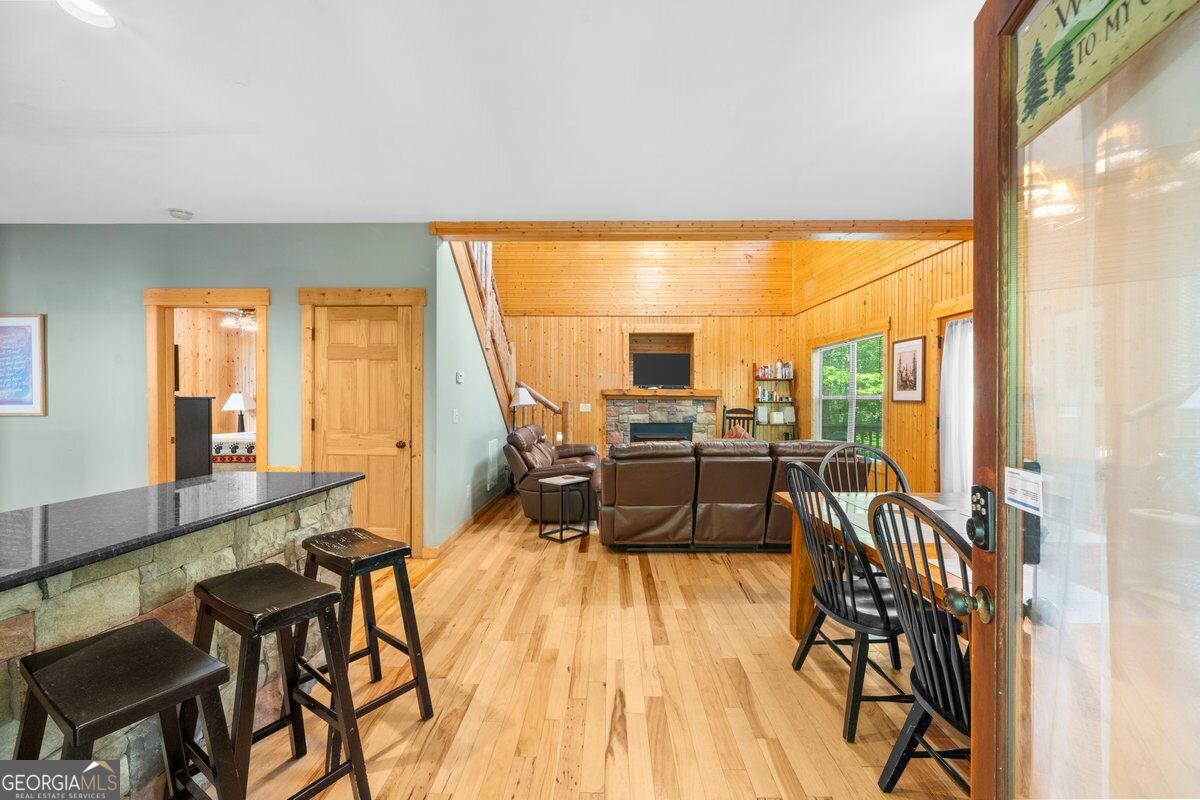 63 Collinsbrook Trail Property Photo 9