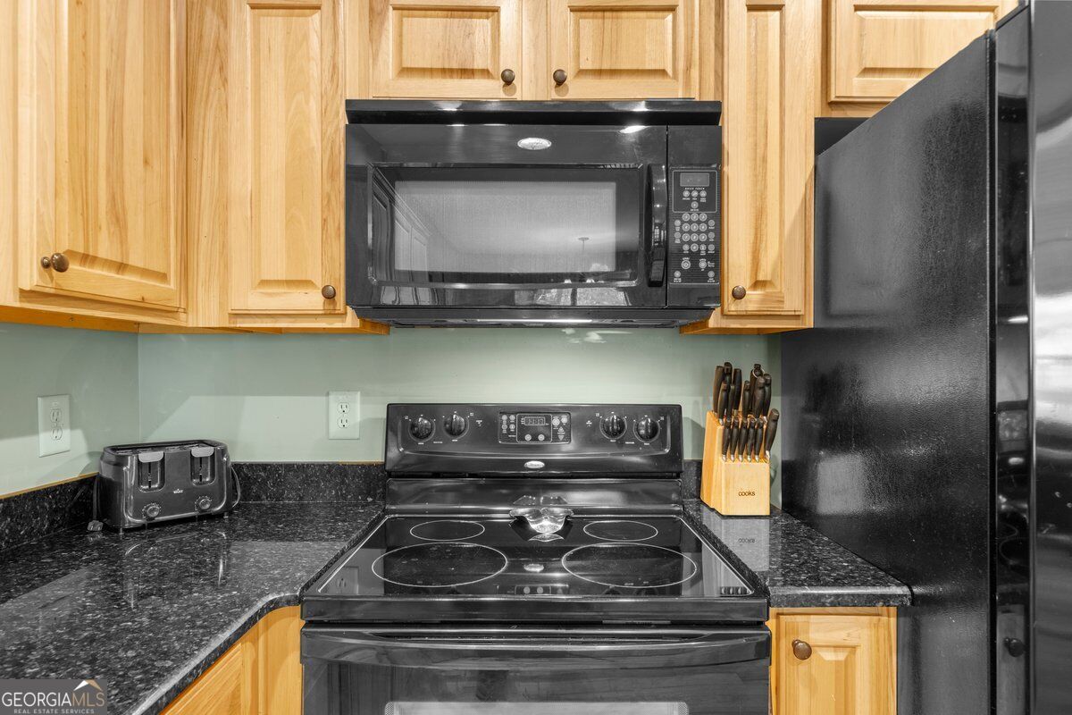 63 Collinsbrook Trail Property Photo 21
