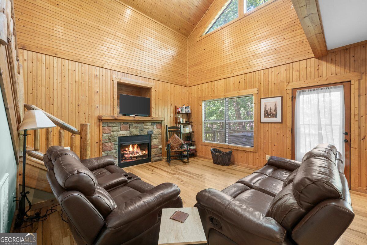 63 Collinsbrook Trail Property Photo 25