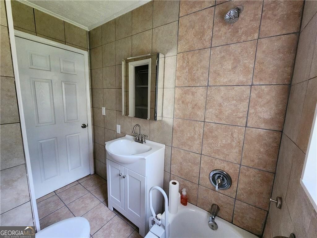1071 Powderbag Creek Road Property Photo 9