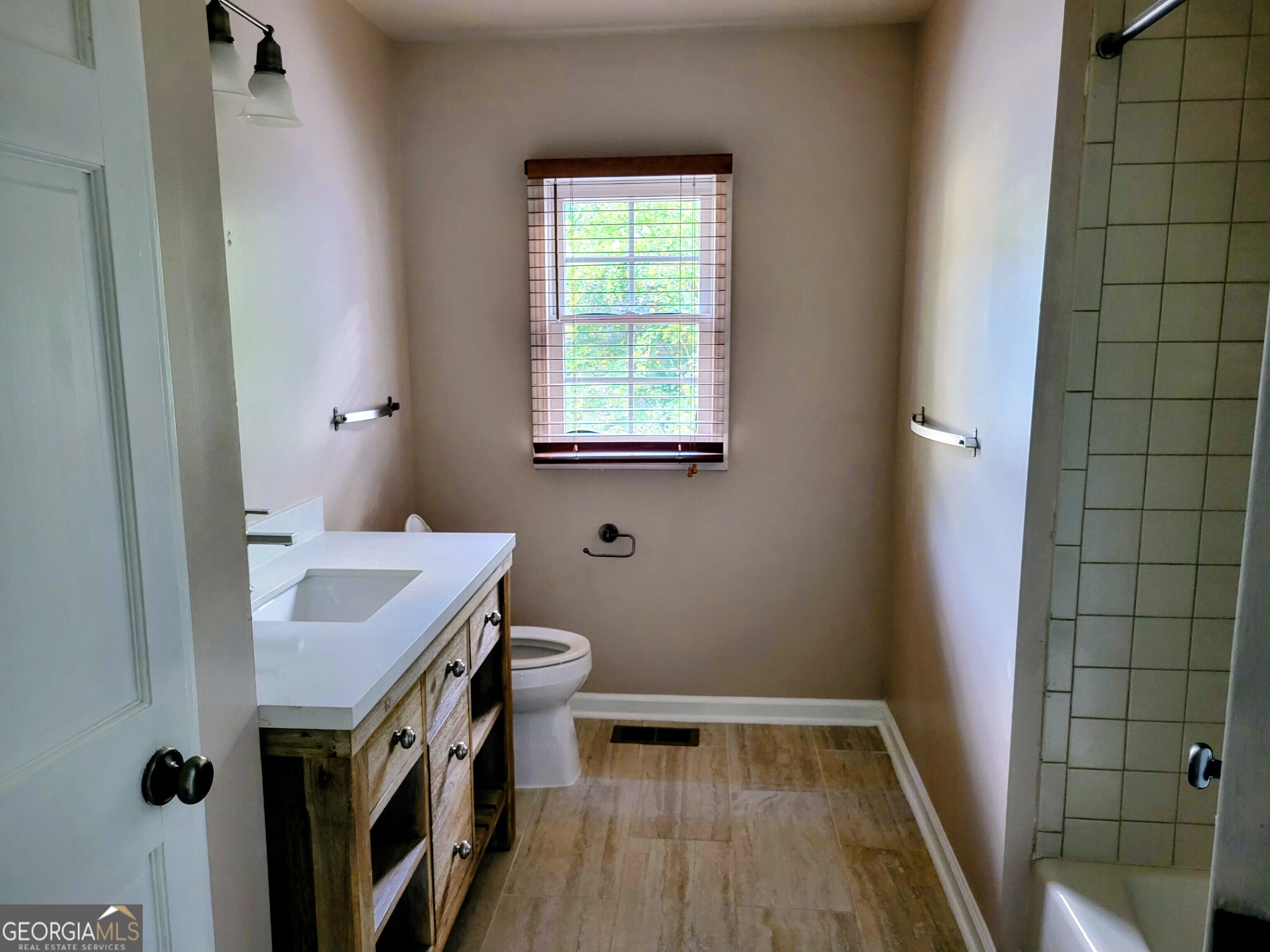 1928 Main Street Nw Property Photo 12