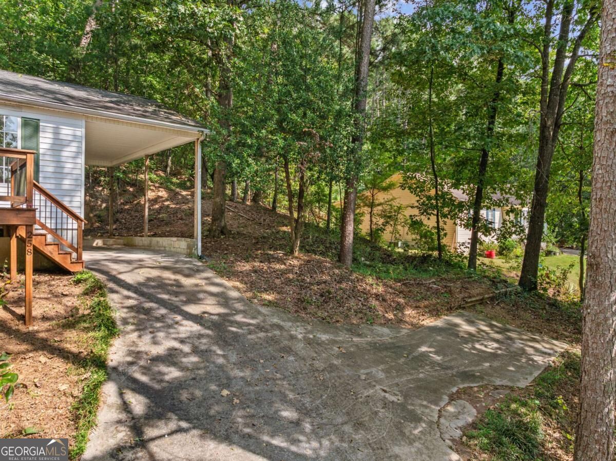 258 Curtis Circle Se Property Photo 4