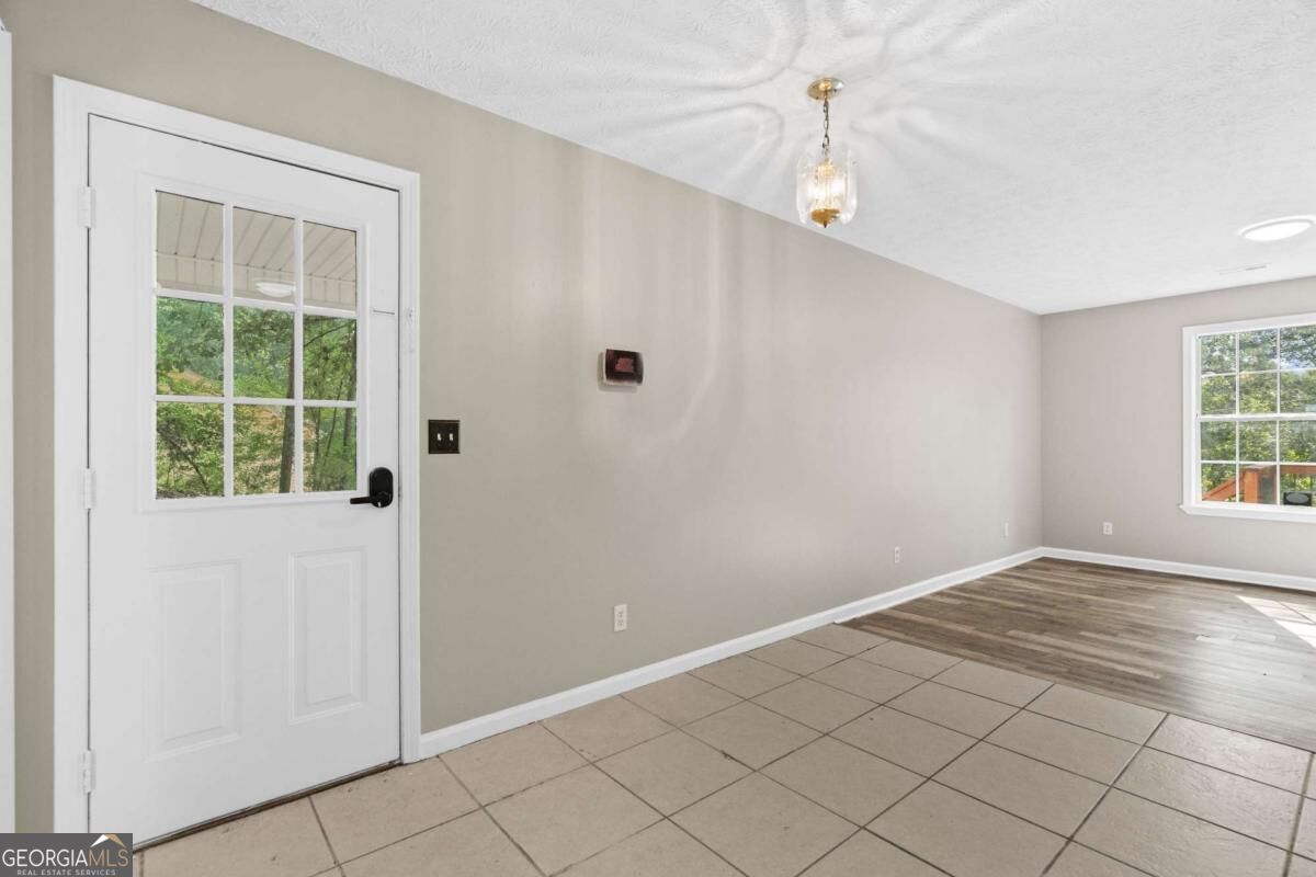 258 Curtis Circle Se Property Photo 10