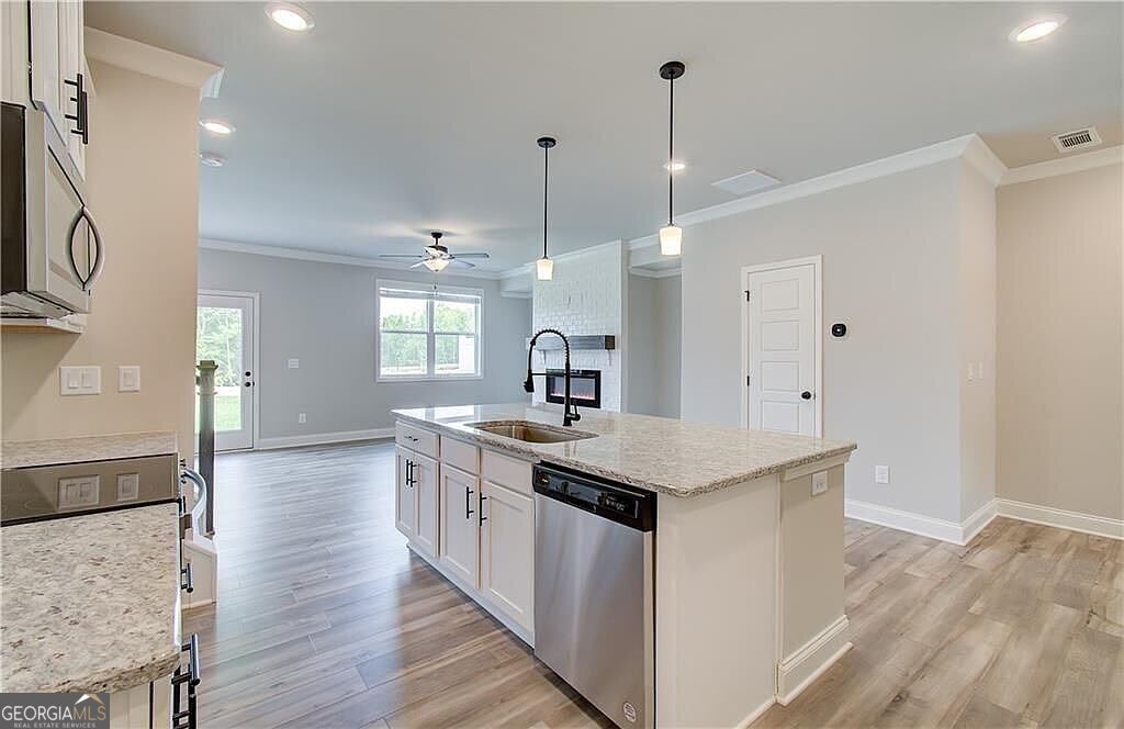 4637 Cypress Landing Way Property Photo 6