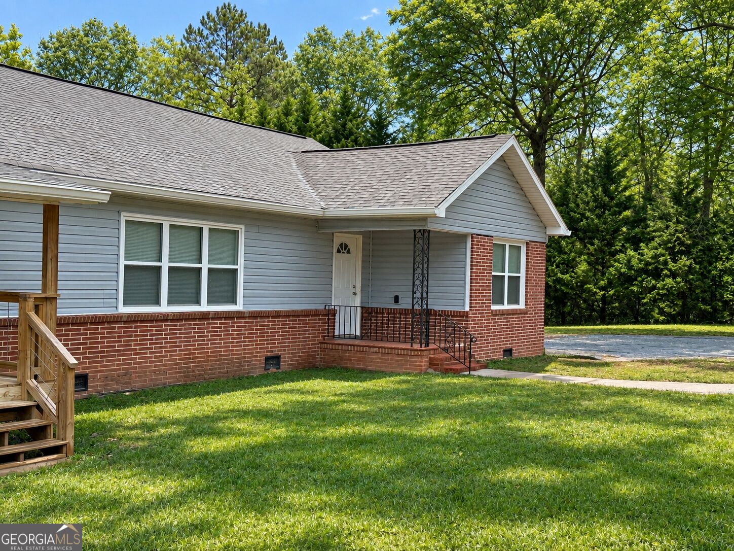 6250 West Avenue Property Photo 1