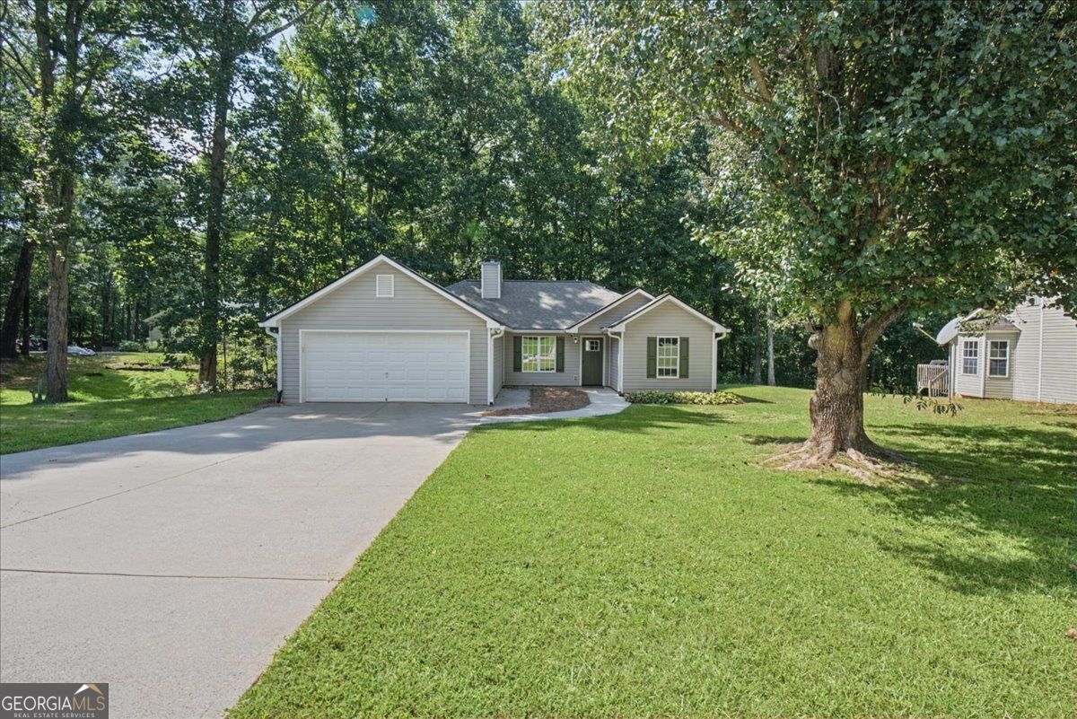 176 Chipper Lane Property Photo 4