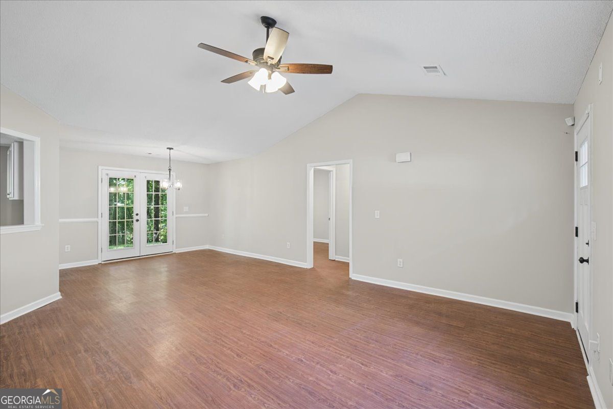 176 Chipper Lane Property Photo 9