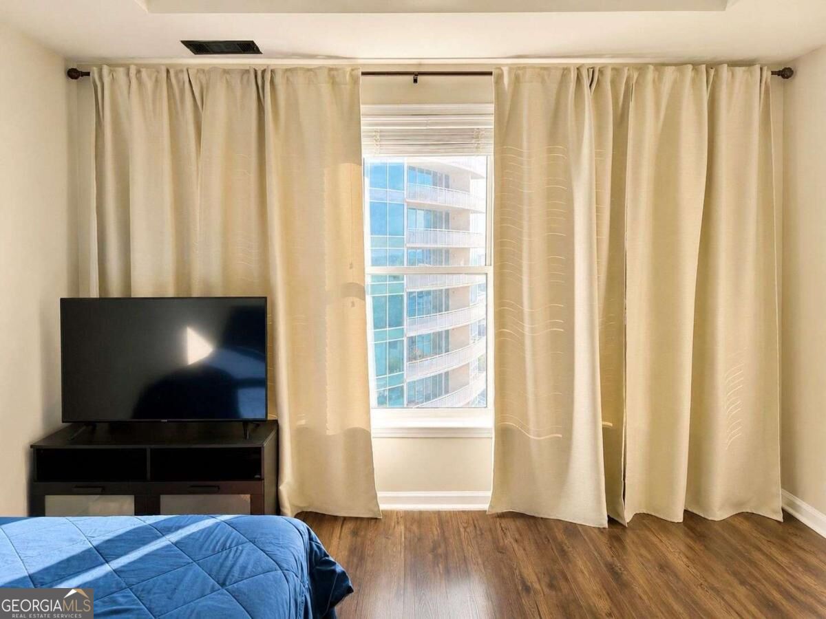 3334 Peachtree Road Ne # 1505 Property Photo 3