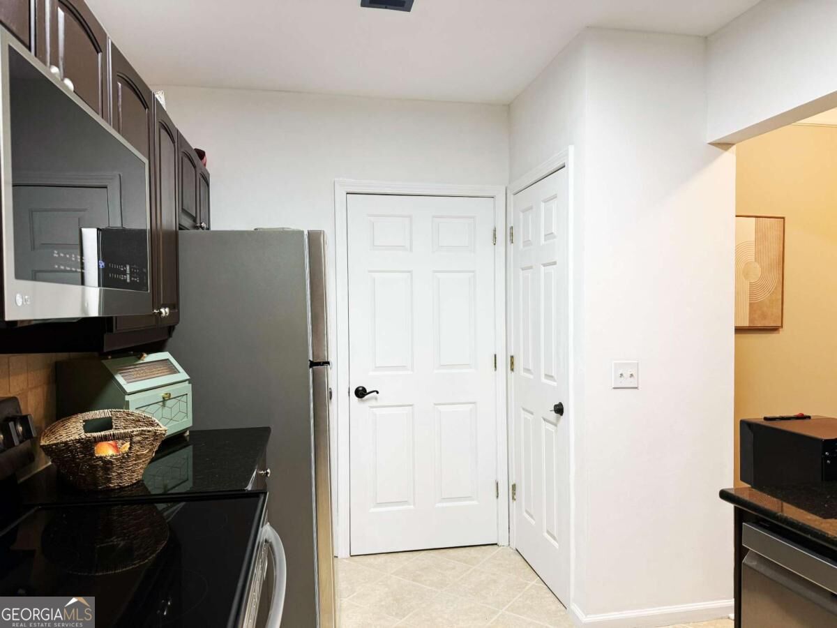 3334 Peachtree Road Ne # 1505 Property Photo 10