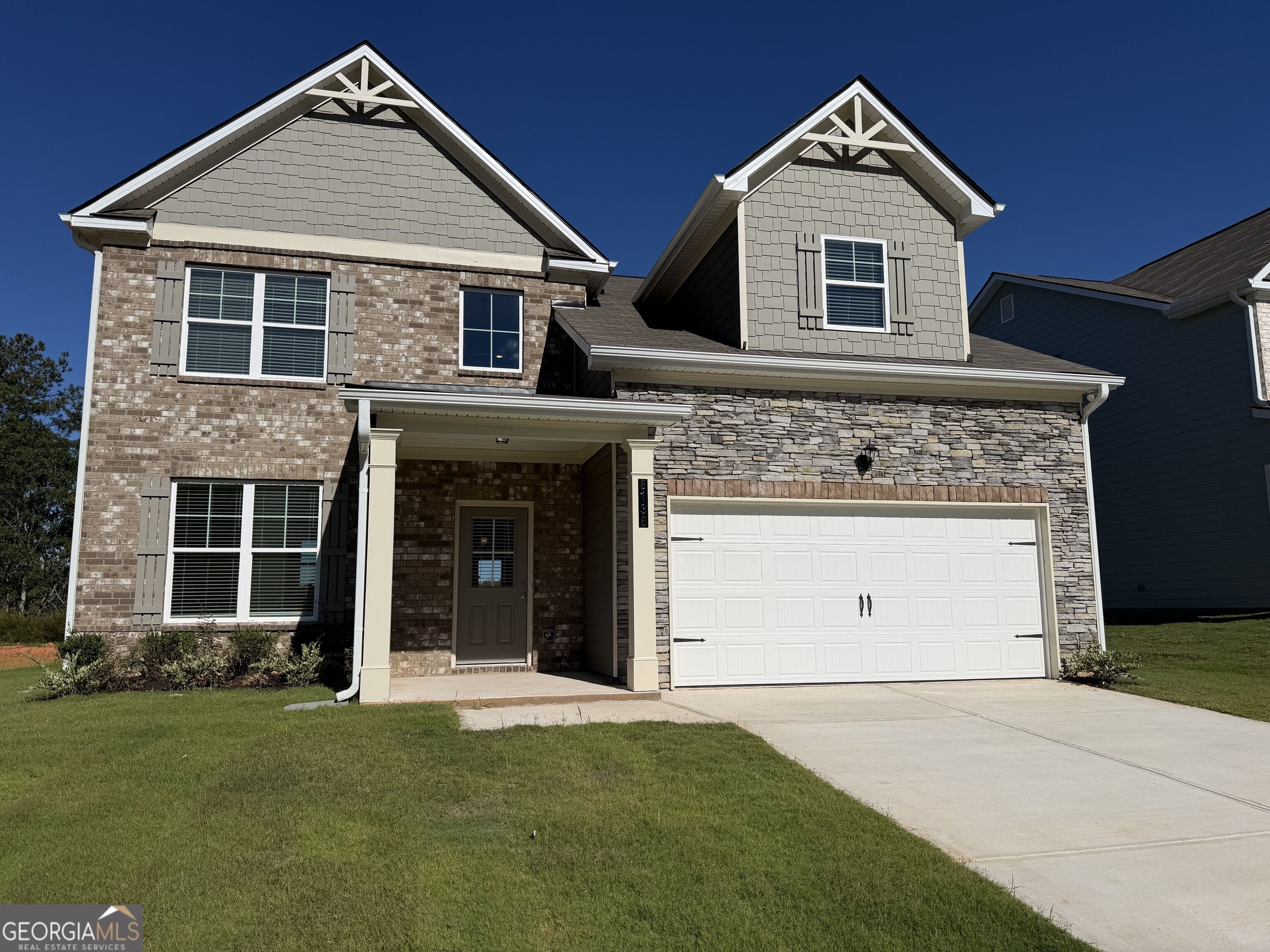 8136 Pine Ridge Road Property Photo 1