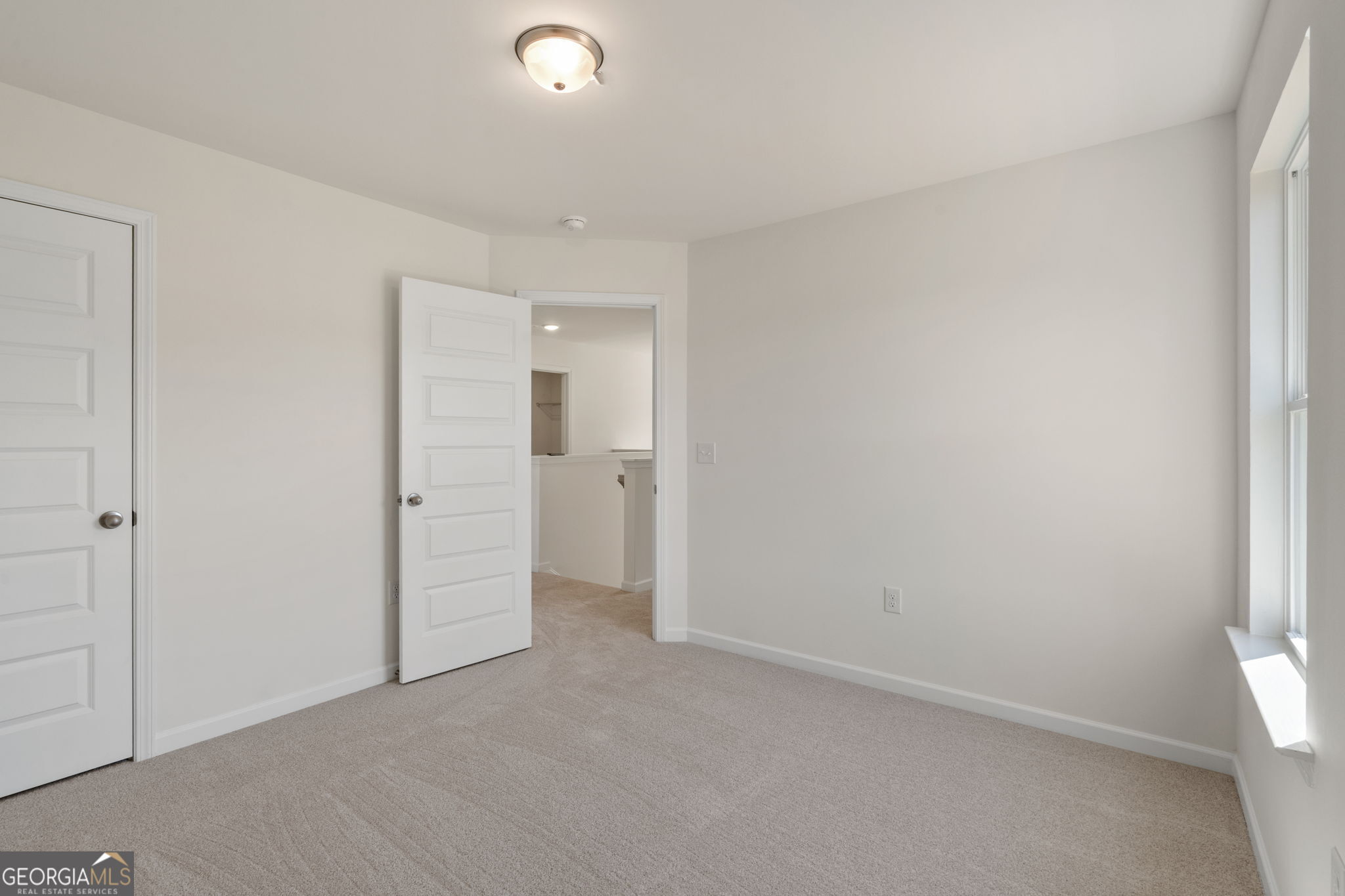 8136 Pine Ridge Road Property Photo 11