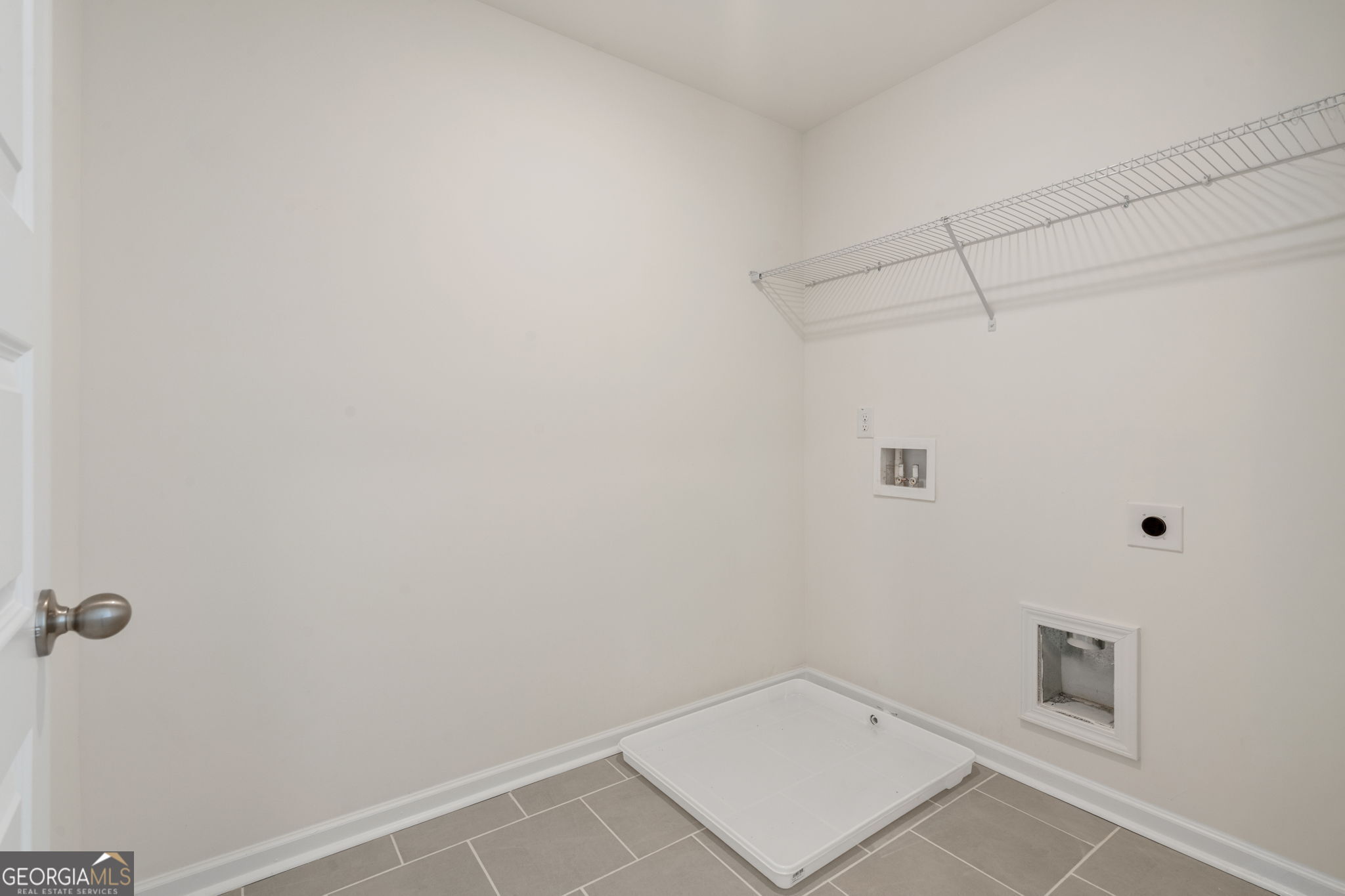 8136 Pine Ridge Road Property Photo 17