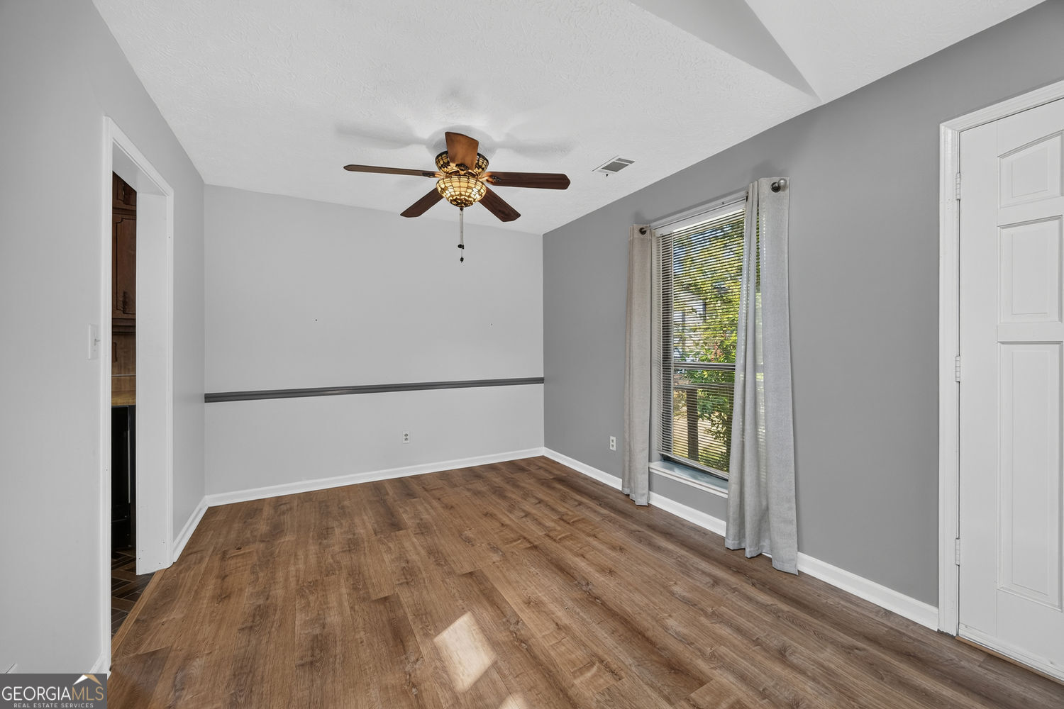 5805 Vernier Drive Sw Property Photo 8