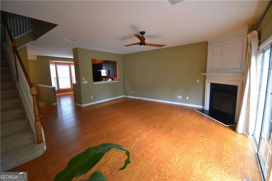 1002 Thornborough Drive Property Photo 4