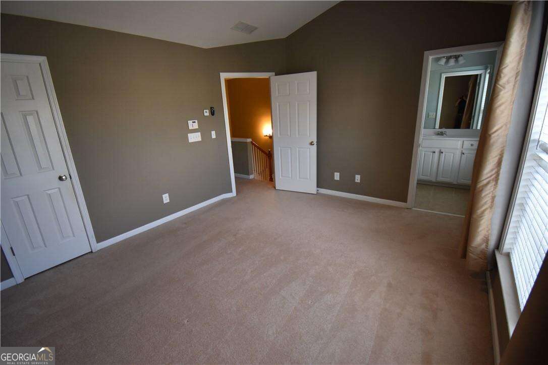 1002 Thornborough Drive Property Photo 8