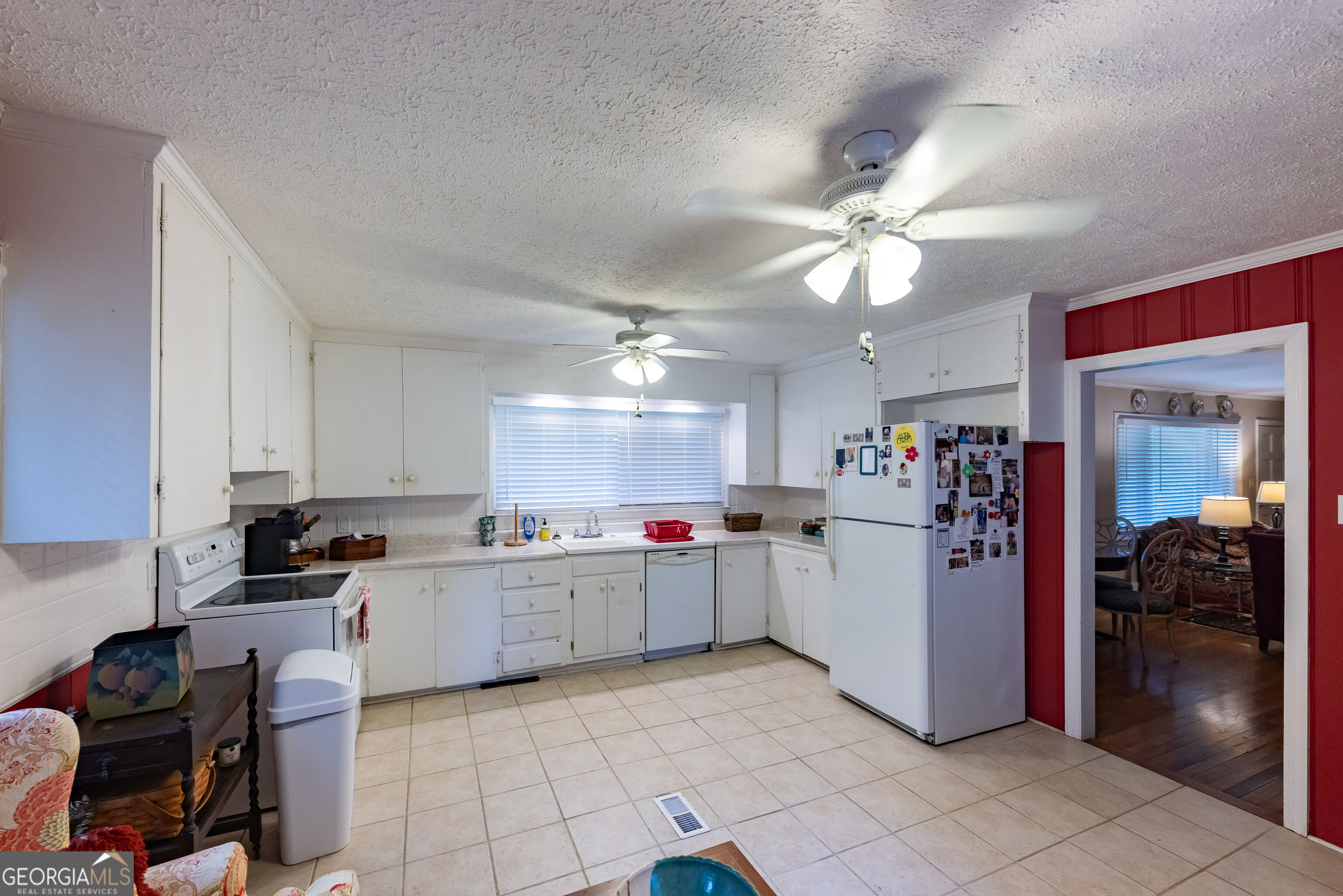 802 Avalon Road Property Photo 7