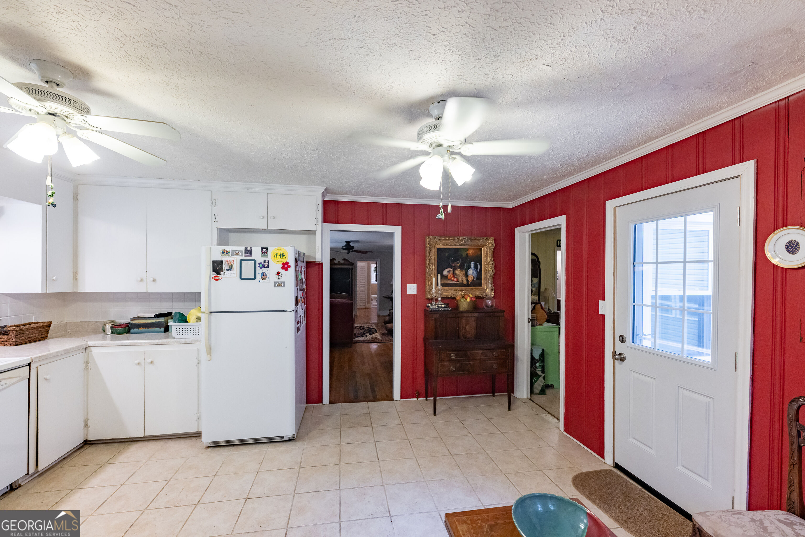 802 Avalon Road Property Photo 9