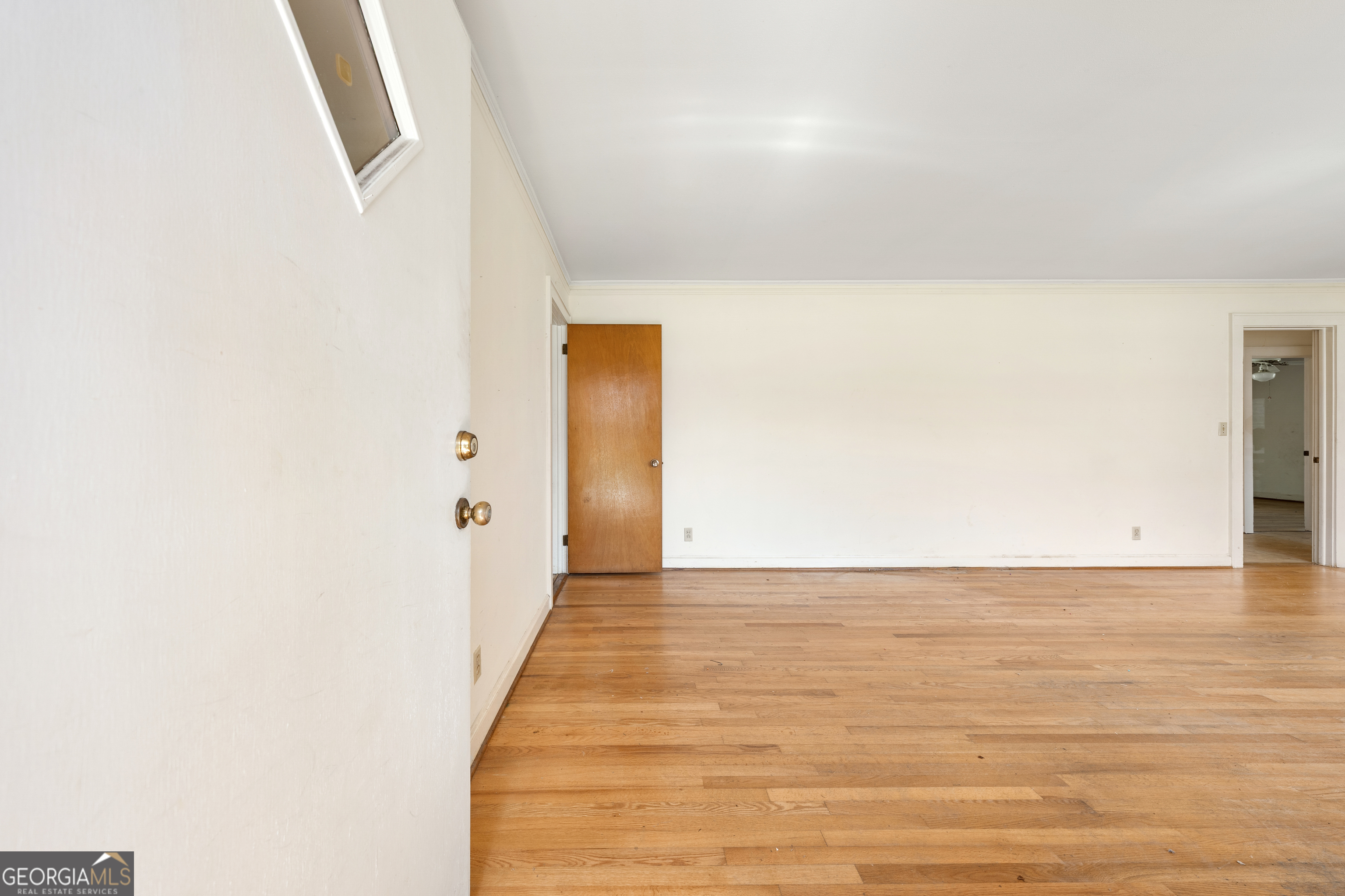 868 Fairview Avenue Property Photo 6