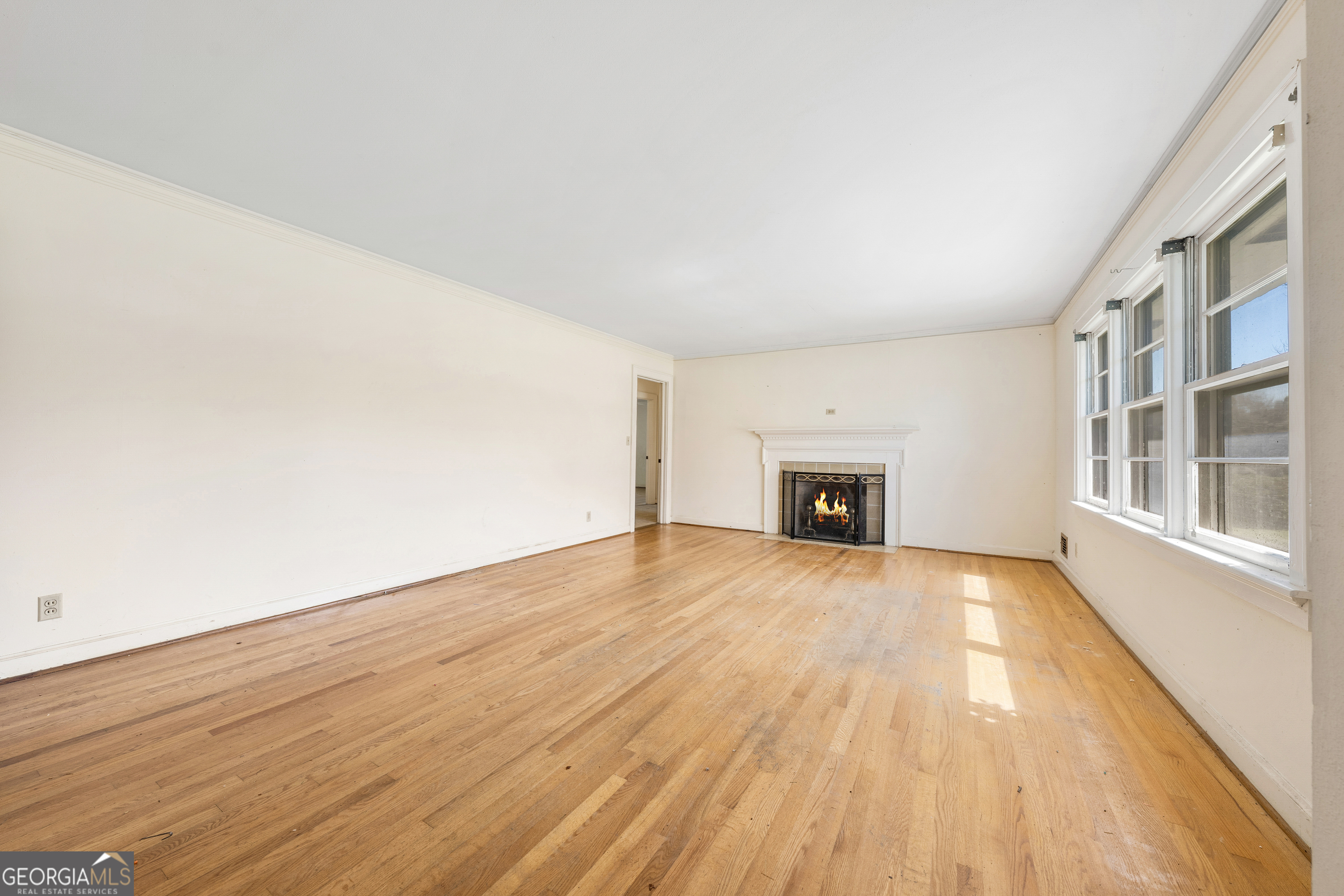 868 Fairview Avenue Property Photo 7