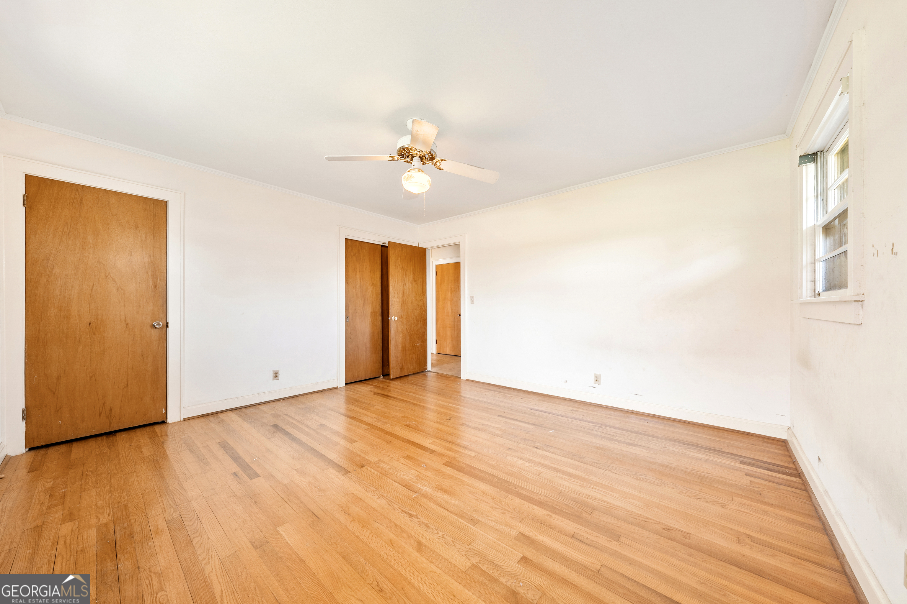 868 Fairview Avenue Property Photo 18