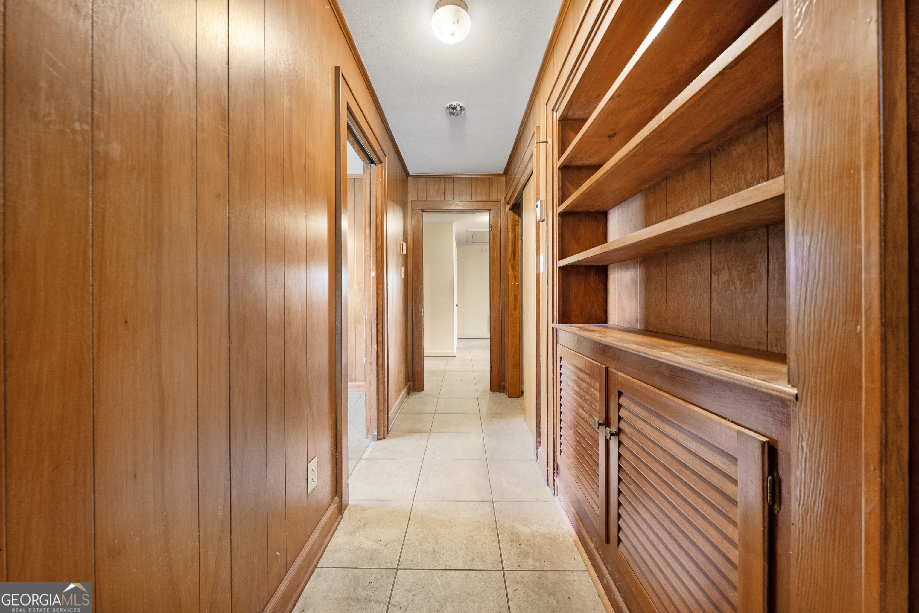 868 Fairview Avenue Property Photo 23
