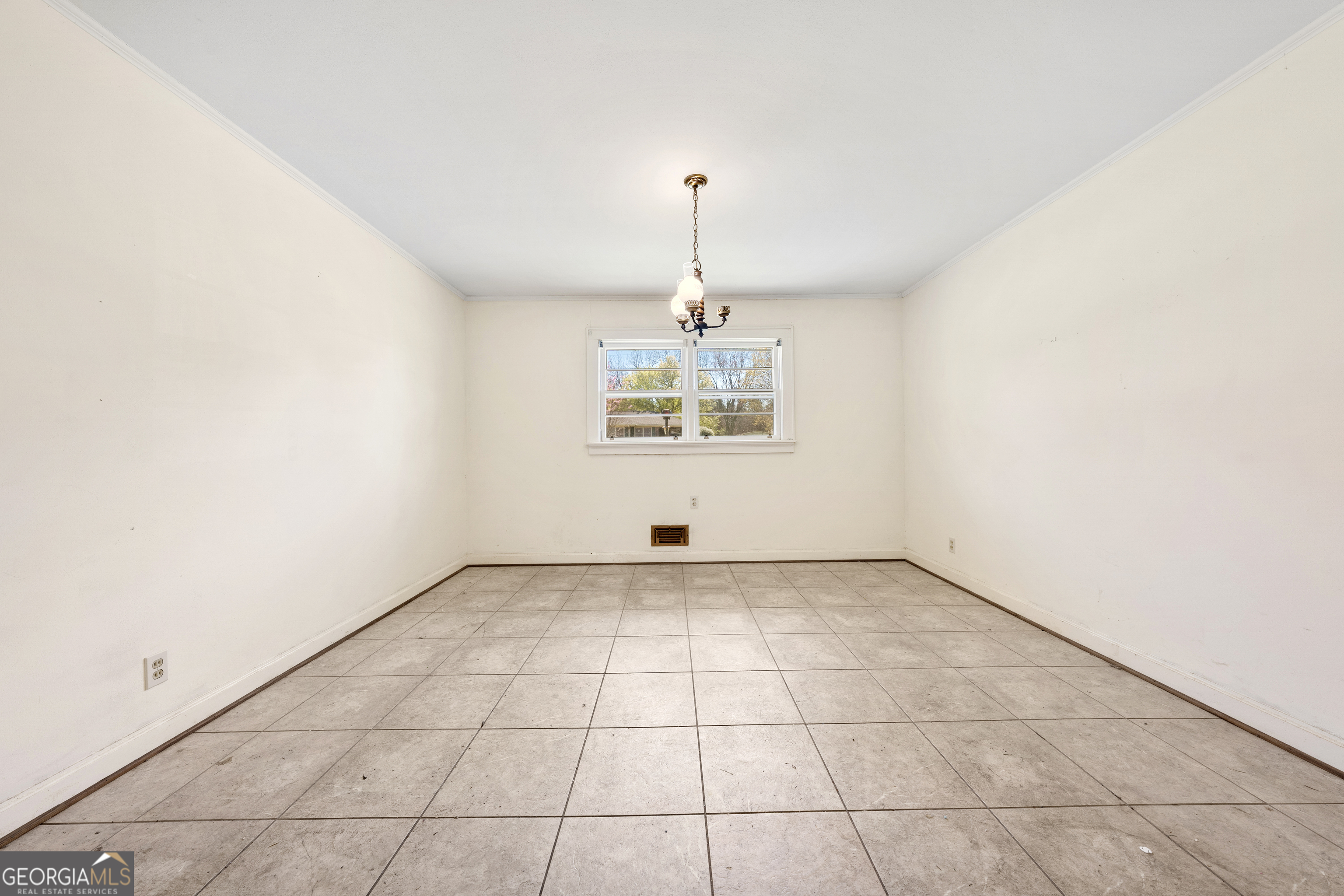 868 Fairview Avenue Property Photo 24