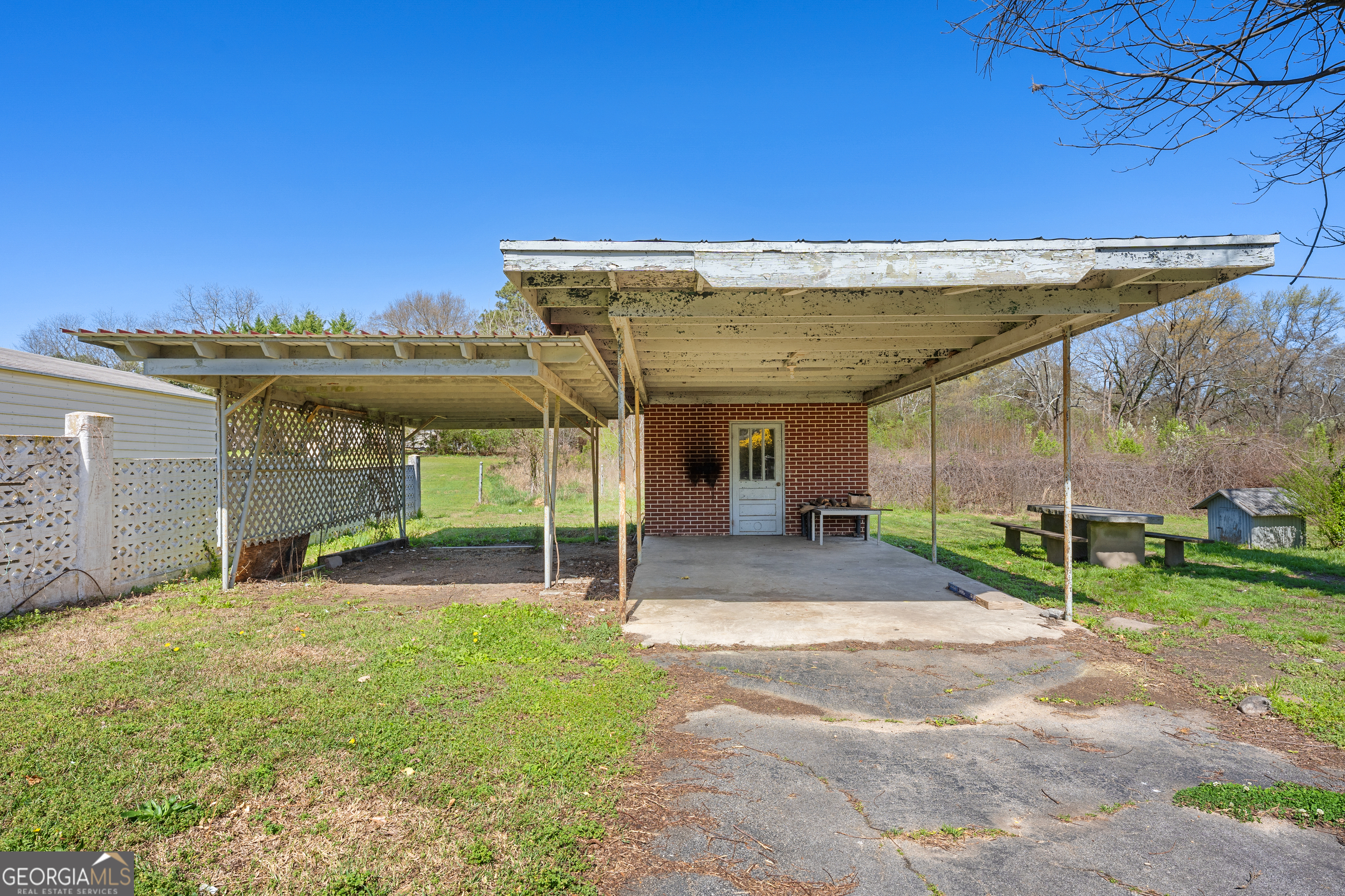 868 Fairview Avenue Property Photo 30