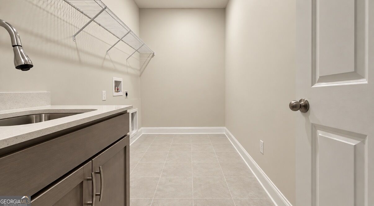 389 Grand Wehunt Drive Property Photo 17