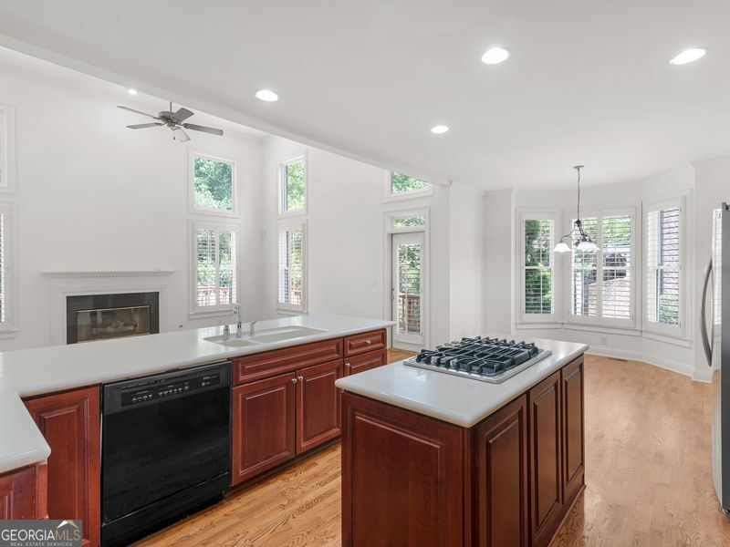 5074 Healey Drive Property Photo 14