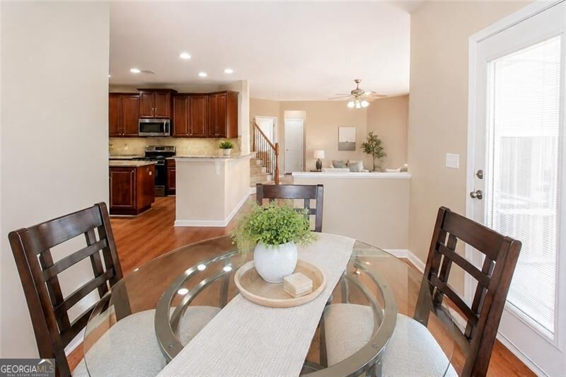 300 Hampton Place Property Photo 13