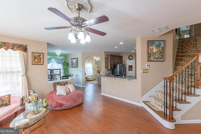300 Hampton Place Property Photo 16