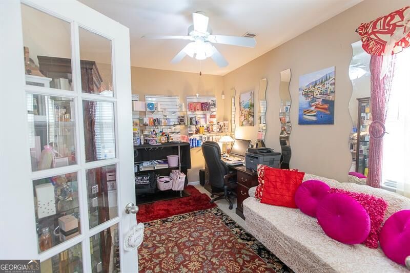 300 Hampton Place Property Photo 19