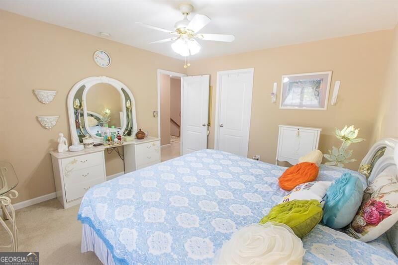 300 Hampton Place Property Photo 24