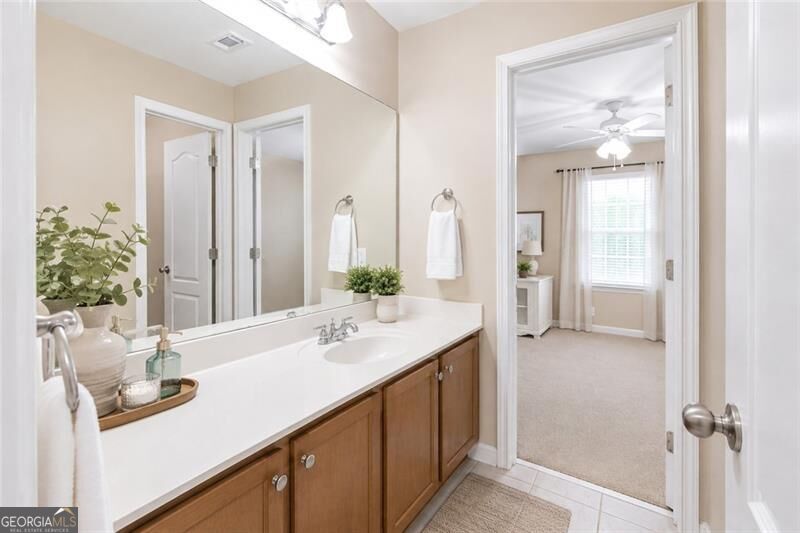 300 Hampton Place Property Photo 25