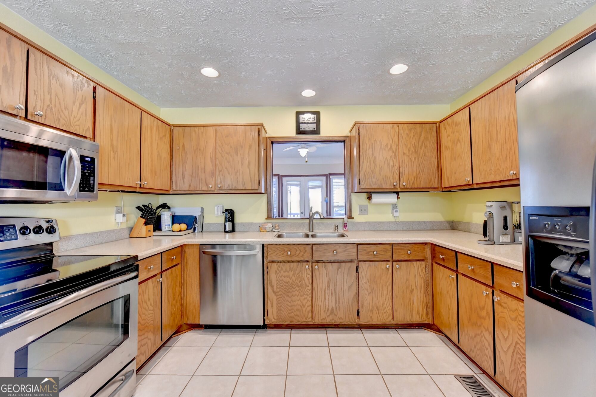 2100 Oak Village Lane Property Photo 7