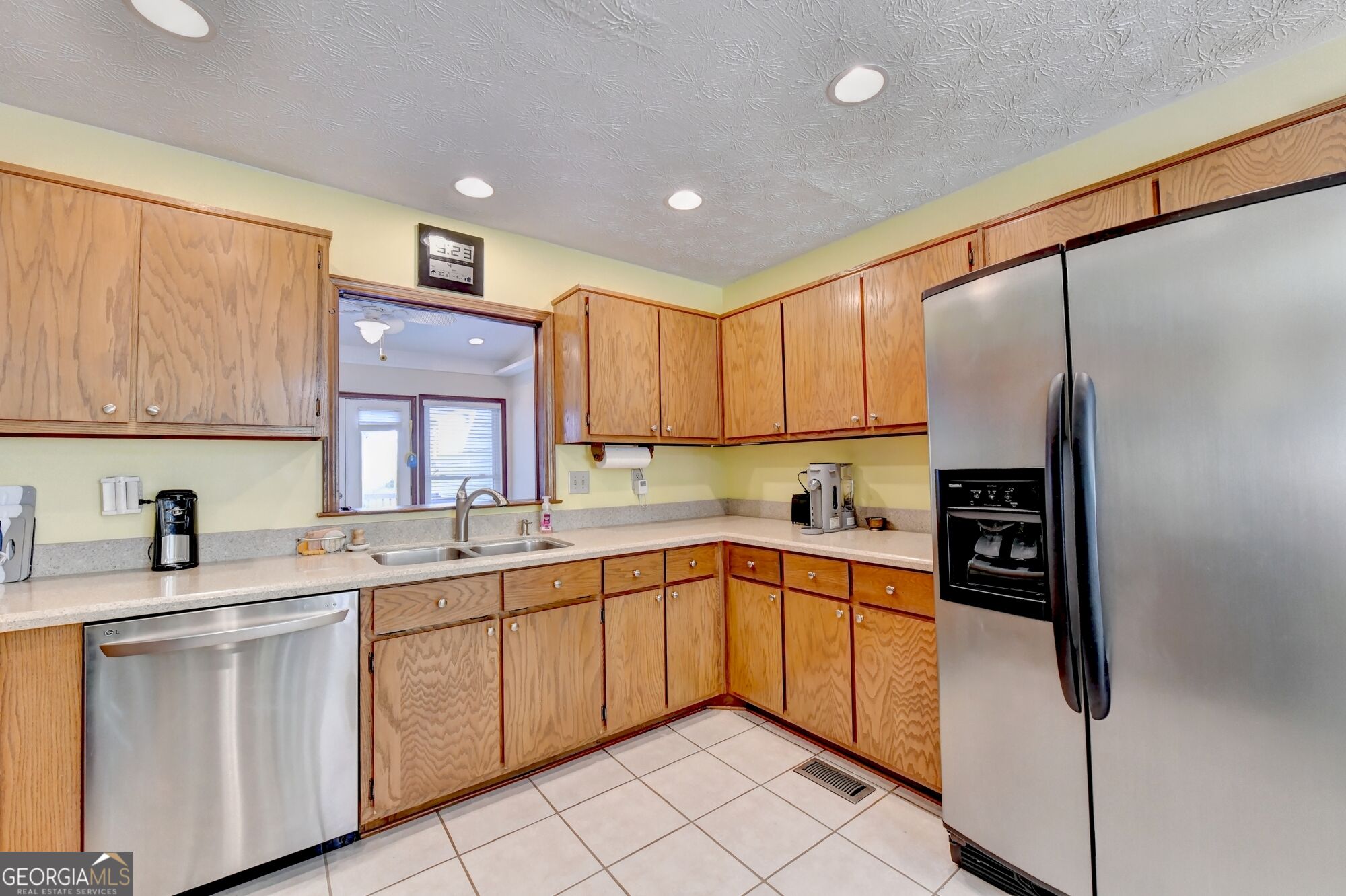 2100 Oak Village Lane Property Photo 9