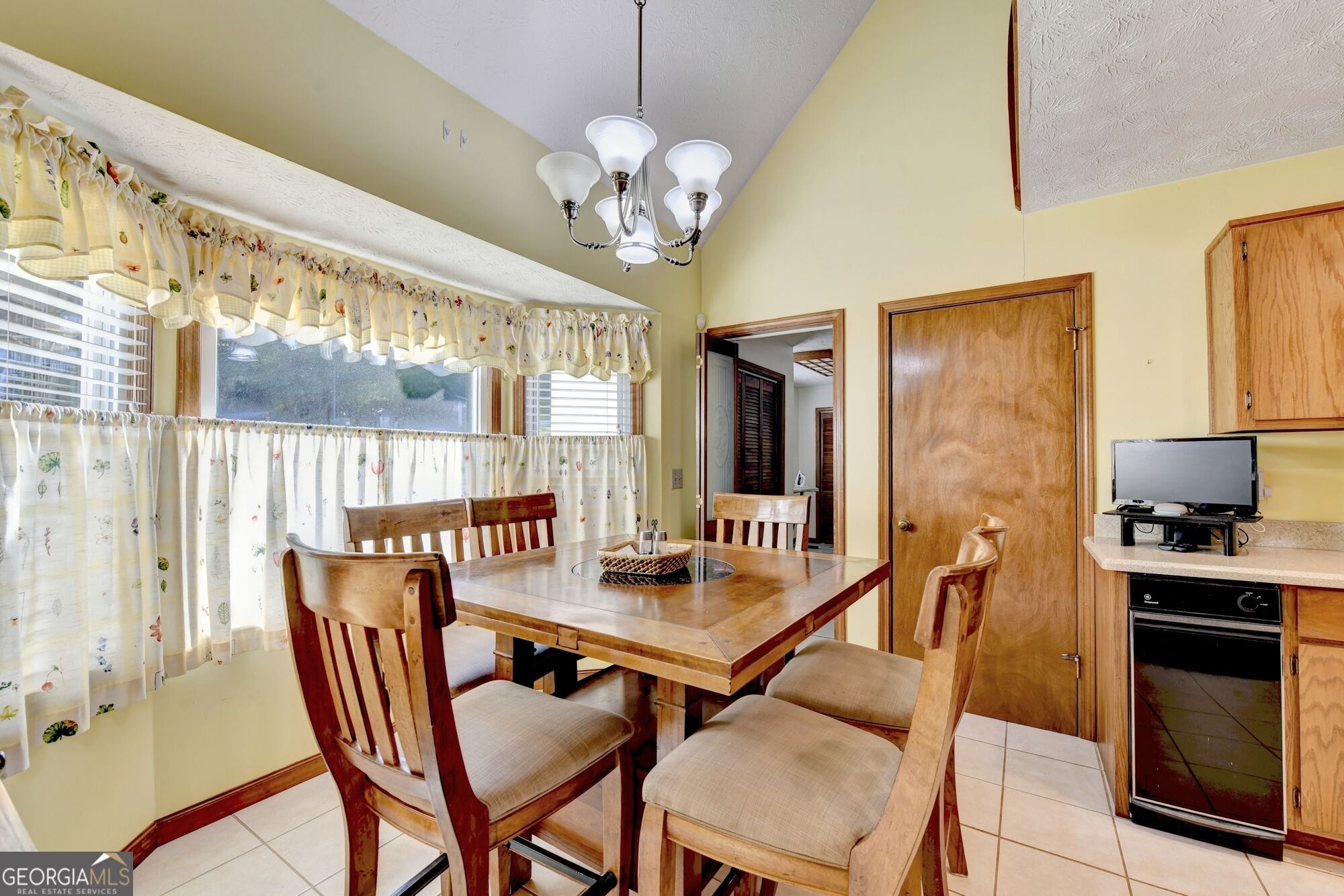 2100 Oak Village Lane Property Photo 12