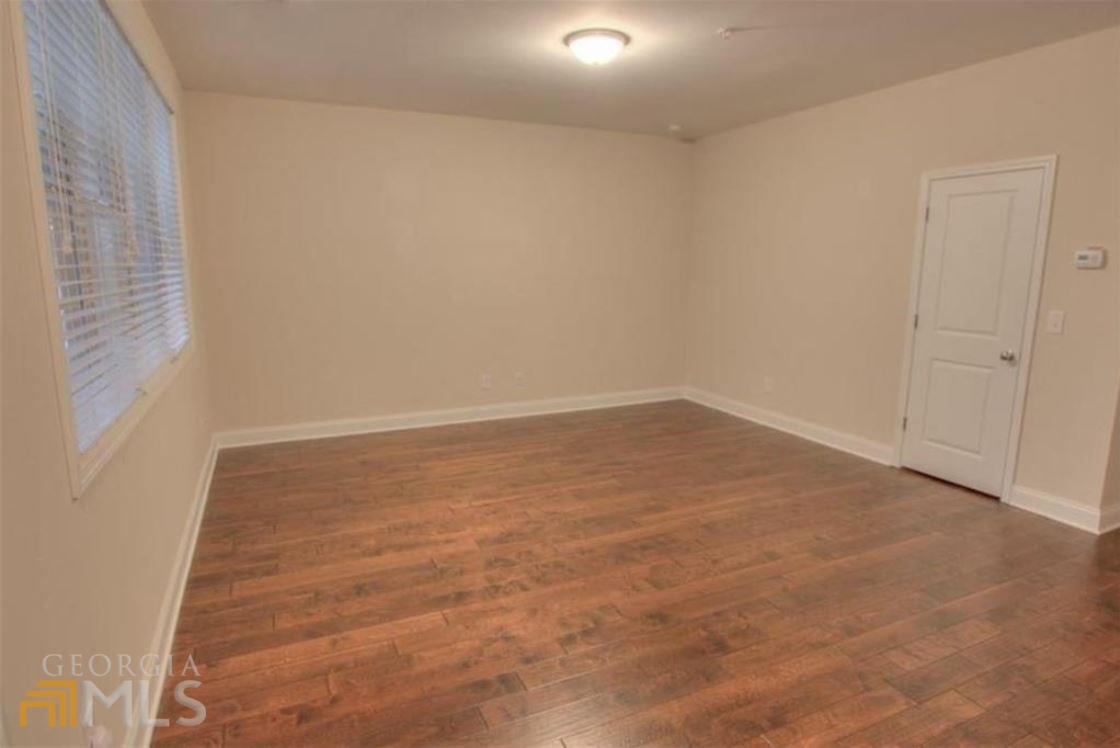 2415 Tenor Lane Property Photo 14