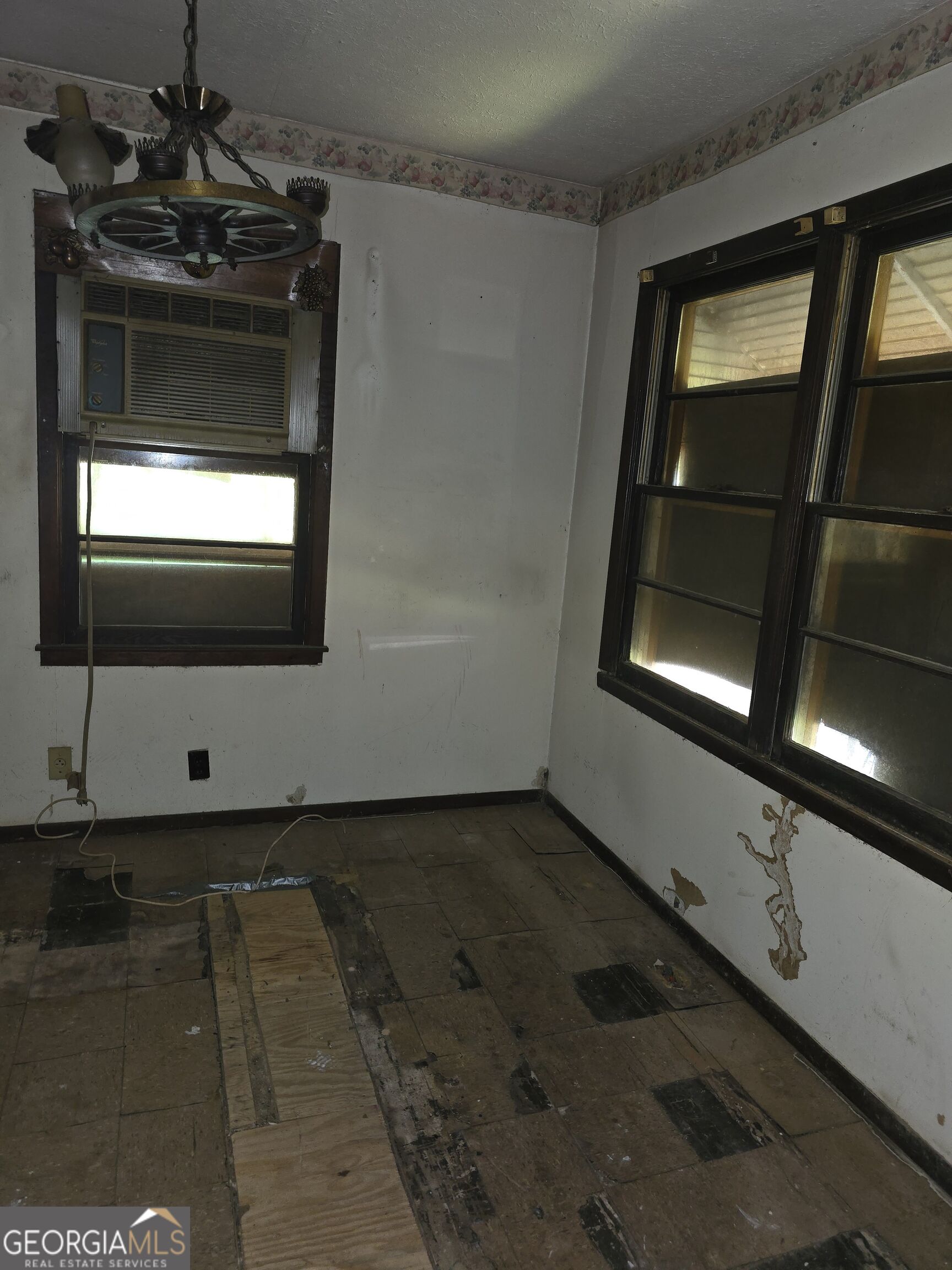 1436 Jones Lane Property Photo 4