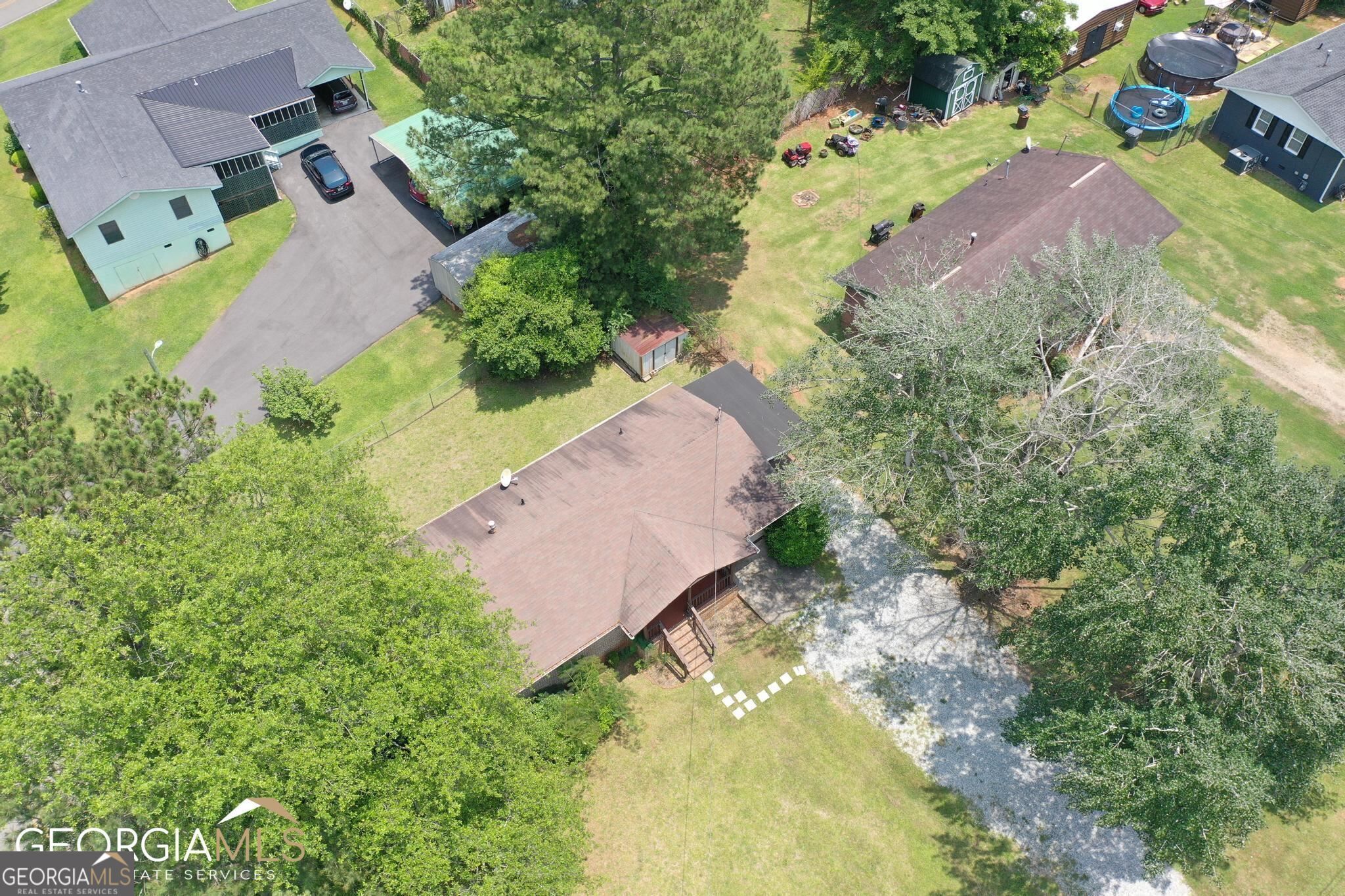 471 Moore Property Photo 10