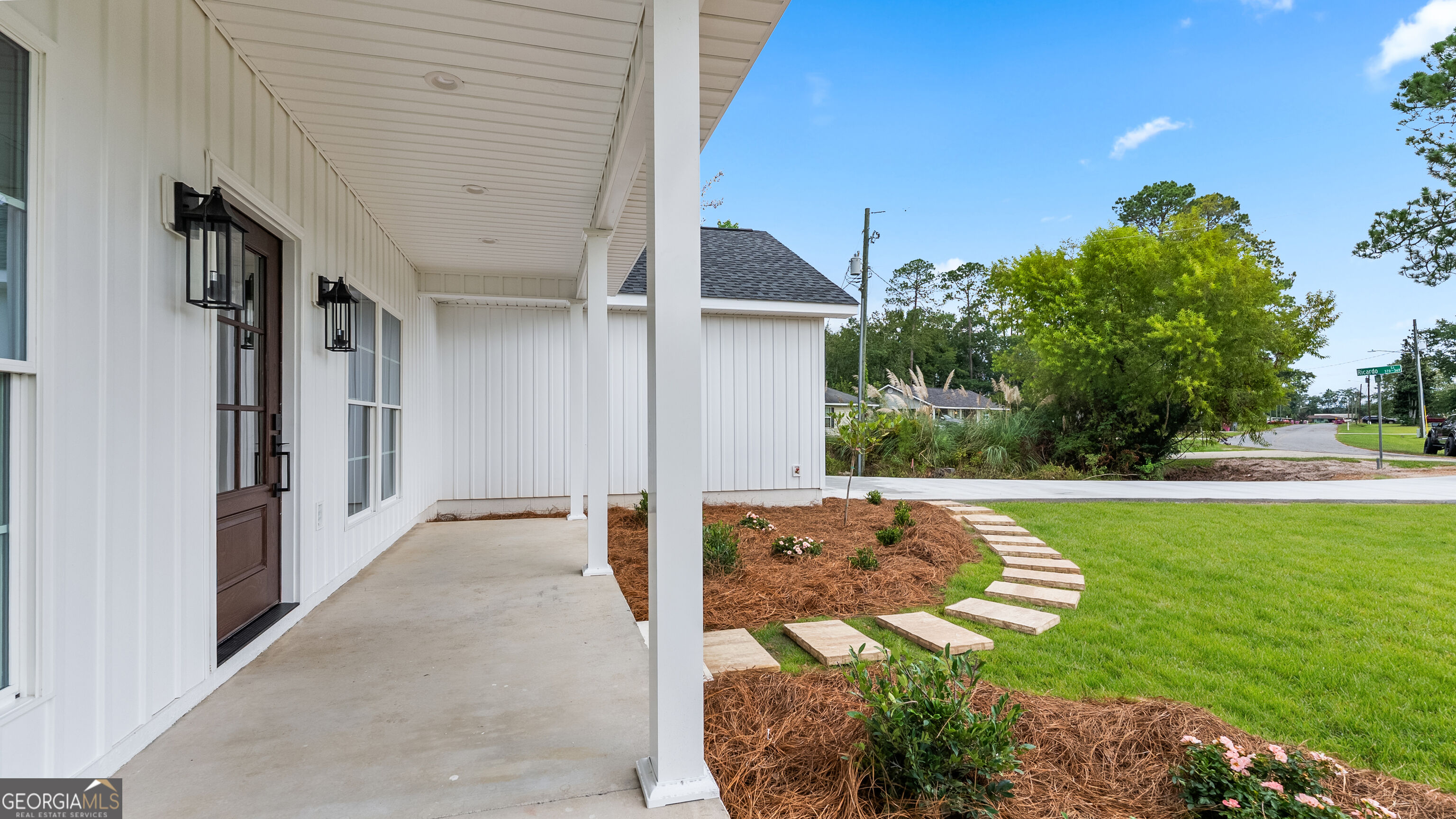 367 Ricardo St Property Photo 15